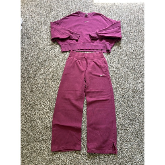 Nike Tops - Nike Matching Set Size Medium Berry Pink Cropped Sweatshirt Wide Leg Sweatpants